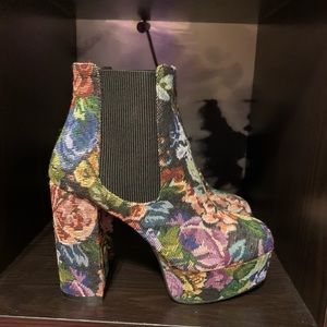 Floral platform Chelsea boots